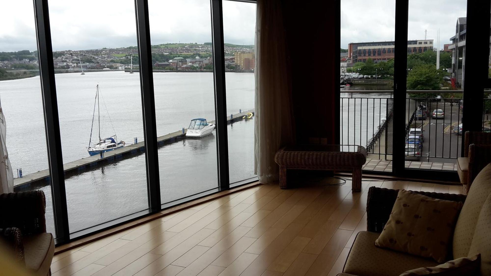 Hôtel 202 Clipper Quay à Derry Extérieur photo